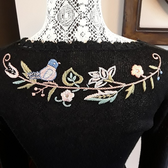 - ⭐️⭐️- Nanette Lepore floral Lovesong embroidered cardigan.. RARE find. - Picture 6 of 8
